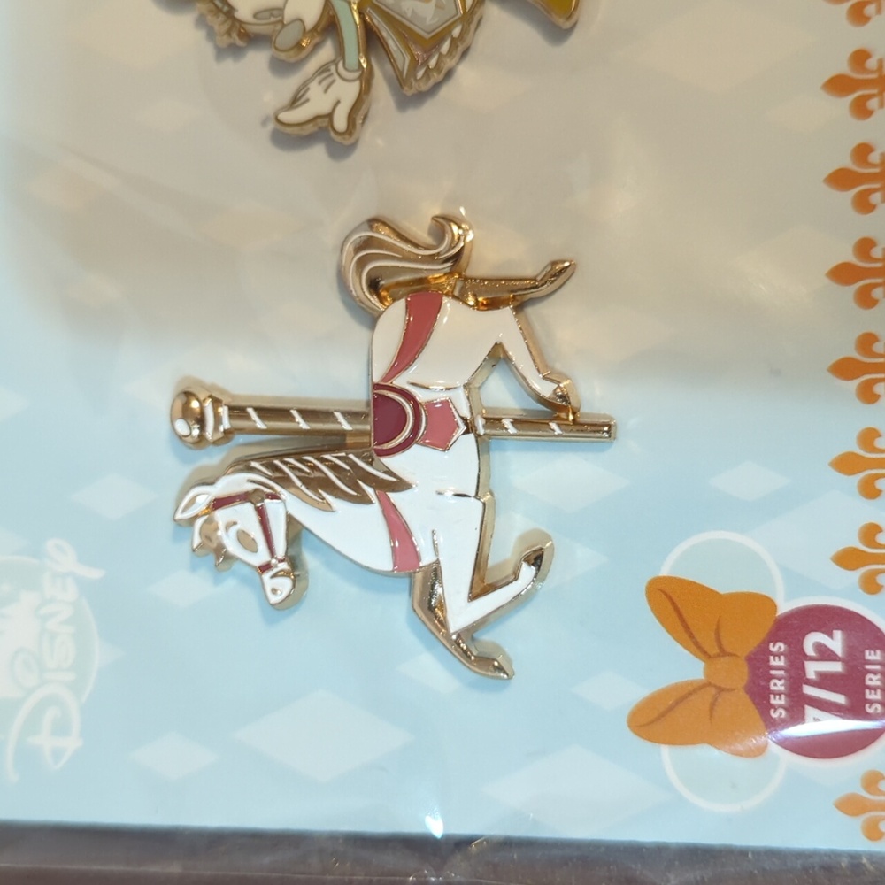 Disney Minnie Mouse The Main Attraction Pin Set King Arthur’s Carousel Limited - Picture 3 of 8